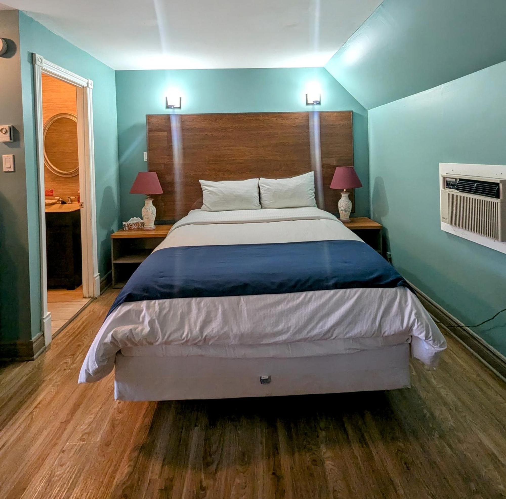 Saint-Sauveur-des-Monts Motel Des Pentes Et Suites מראה חיצוני תמונה