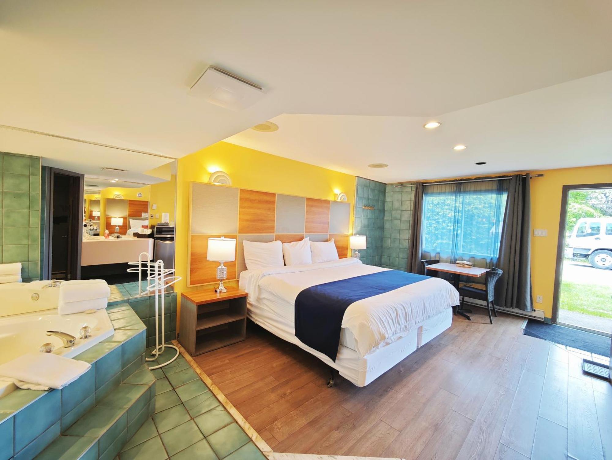 Saint-Sauveur-des-Monts Motel Des Pentes Et Suites מראה חיצוני תמונה