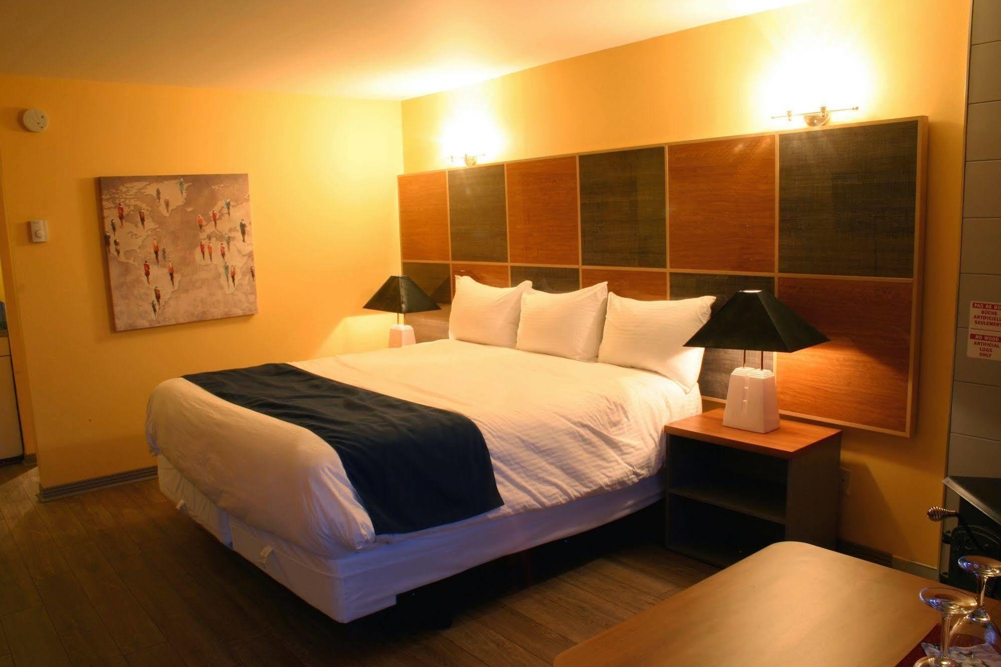 Saint-Sauveur-des-Monts Motel Des Pentes Et Suites מראה חיצוני תמונה